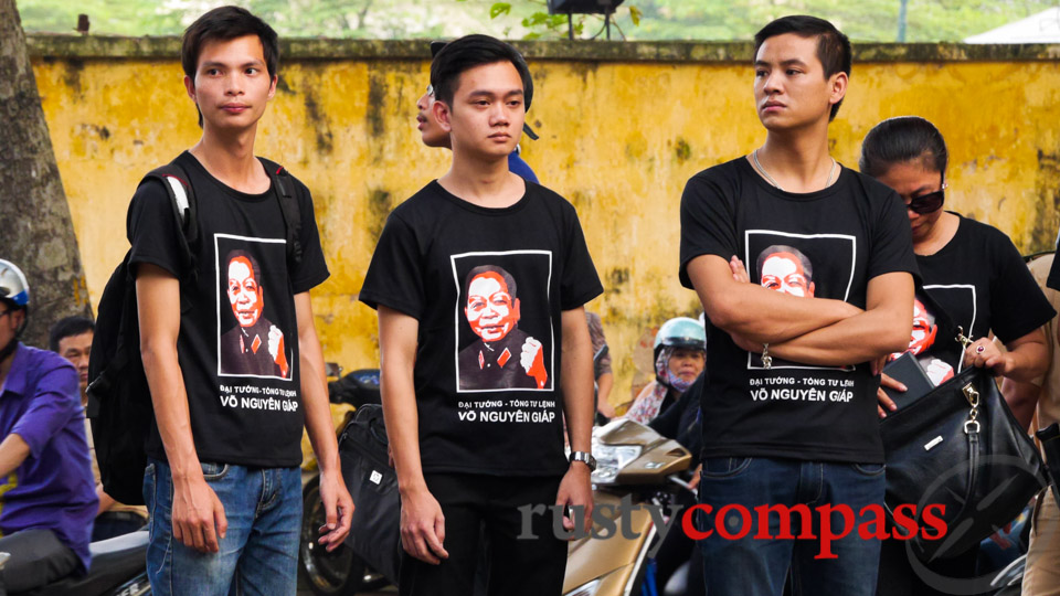 Mourning General Giap, Hanoi